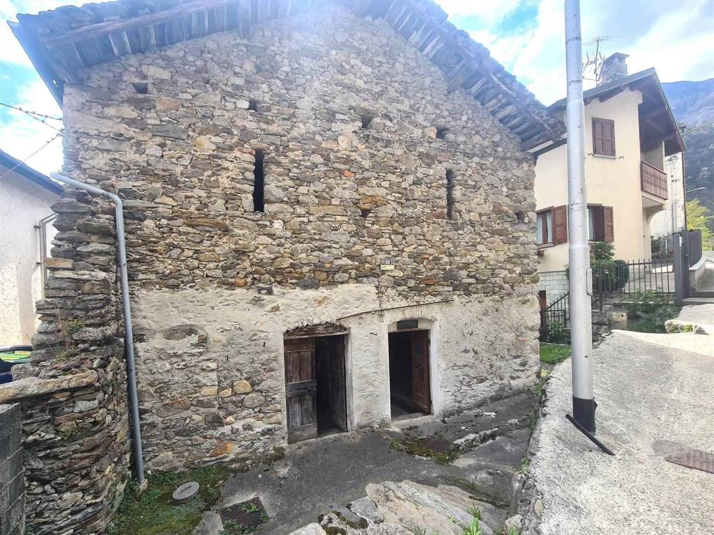 Rustico / casale a Chiavenna in Via Buzzetti, 113 - Foto 2