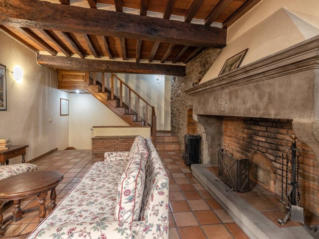 Casa indipendente a Cortona in Vicolo della Rosa - Foto 5