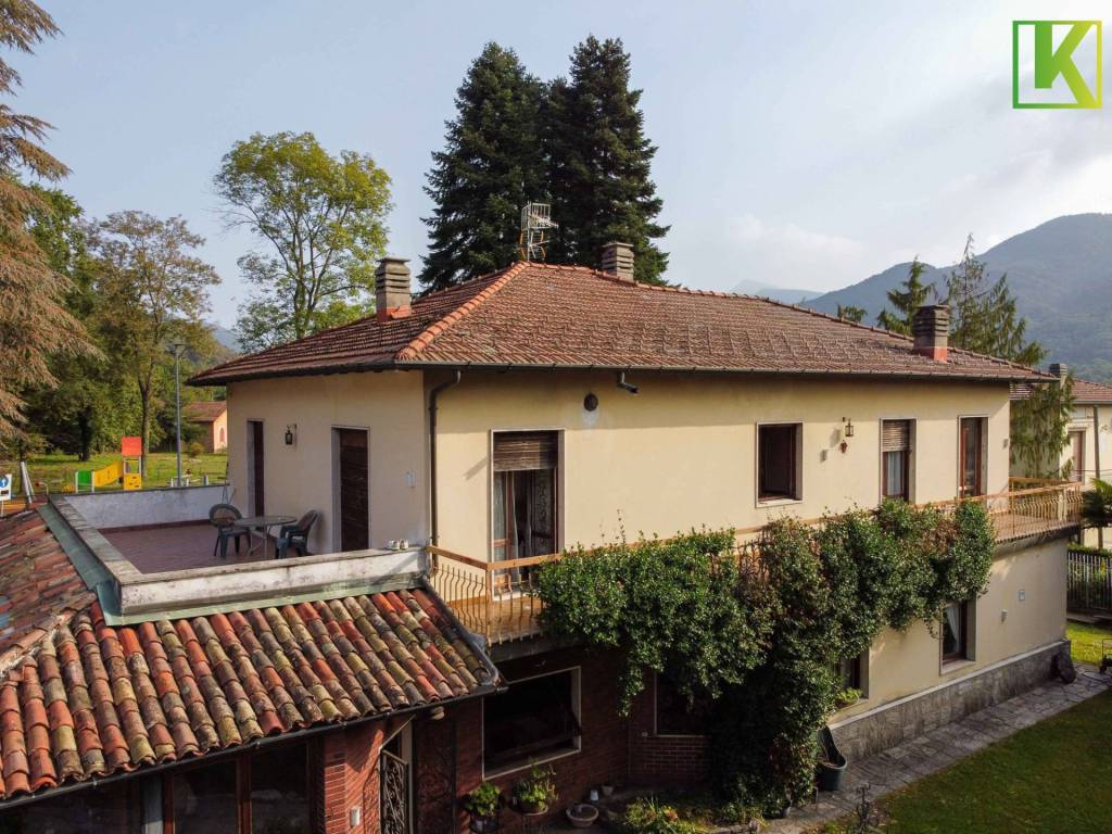 Villa a Porto ceresio in Via Cuasso - Foto 5