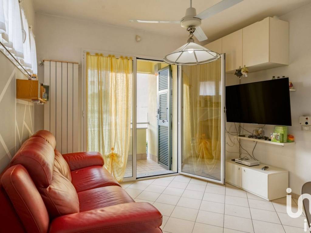 Appartamento a Toirano in Via Giuseppe Garibaldi, 6 - Foto 4