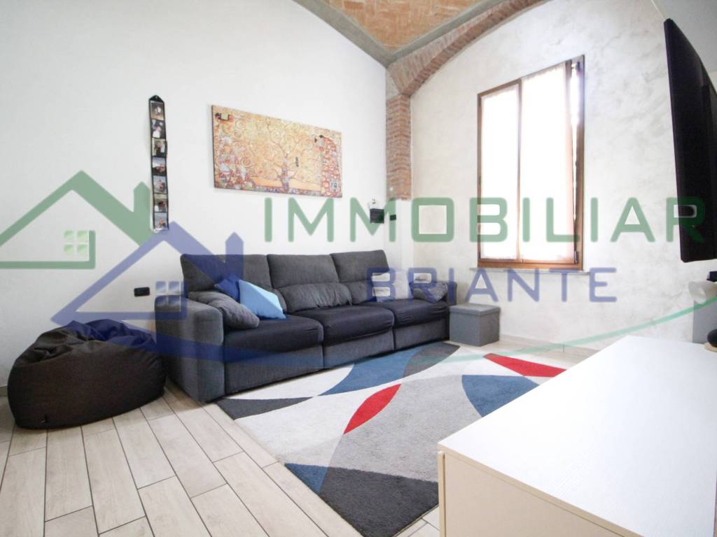 Casa indipendente a Somma lombardo in Via Montebello - Foto 2