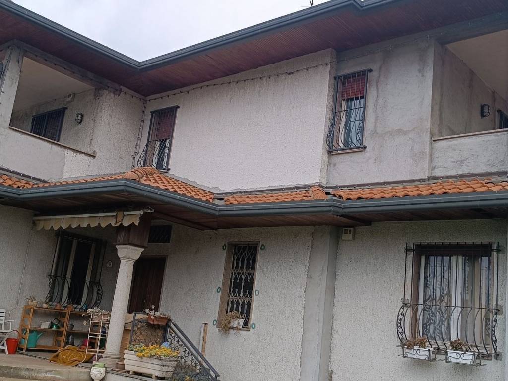 Villa a Marnate in Via Martiri della Libertà - Foto 2