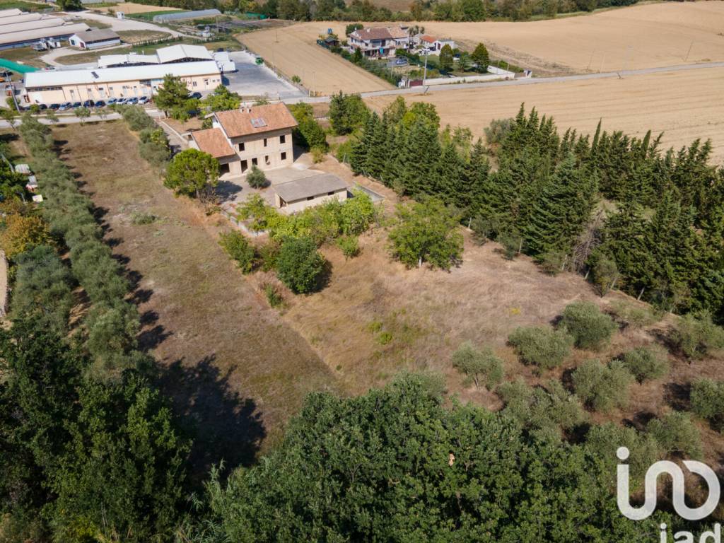 Villa a Collecorvino in Via po - Foto 3