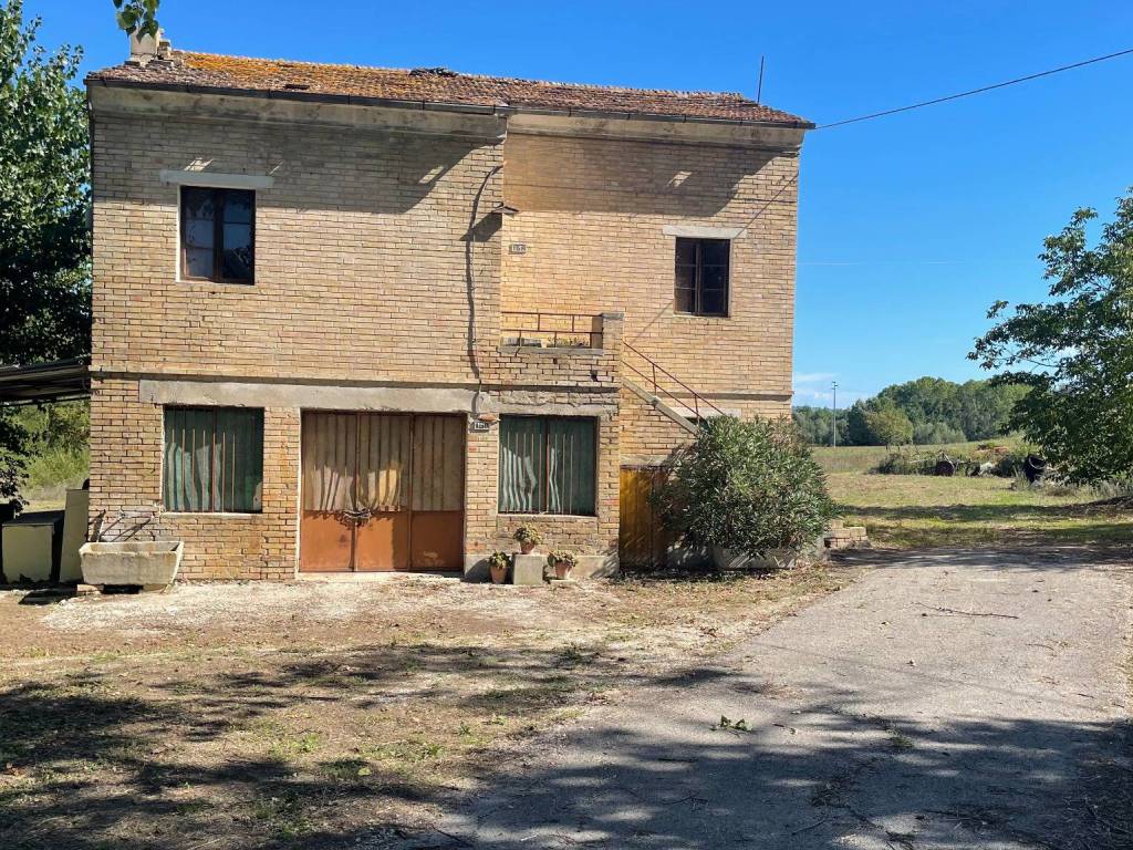 Palazzo / stabile a Monte san giusto in Strada Provinciale Fermana - Foto 2