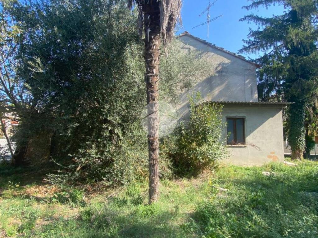 Casa indipendente a Fano in Via della Stazione, 32 - Foto 2