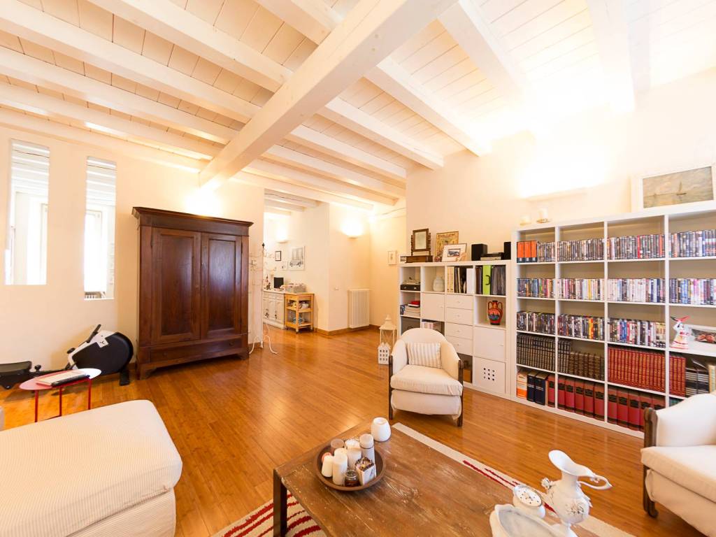 Appartamento a Casale monferrato in Piazza San Domenico, 2 - Foto 2