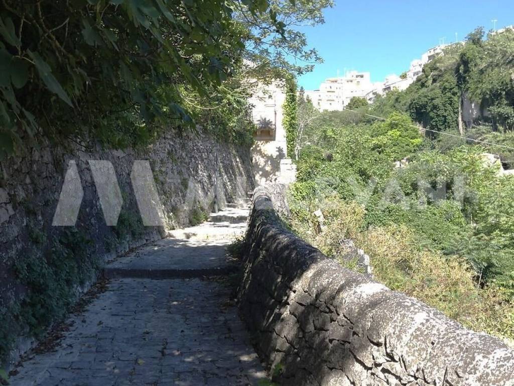 Casa indipendente a Ragusa in Via Giuseppe Giusti - Foto 2