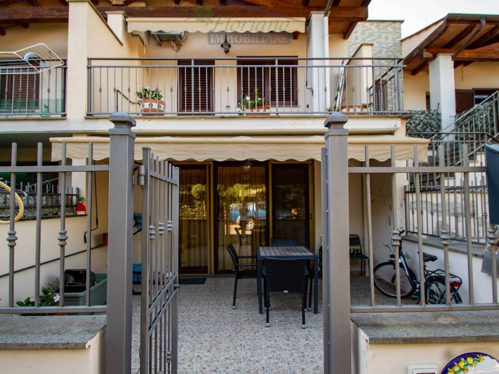 Villetta a schiera a Montalto di castro in Via dei Glicini - Foto 2