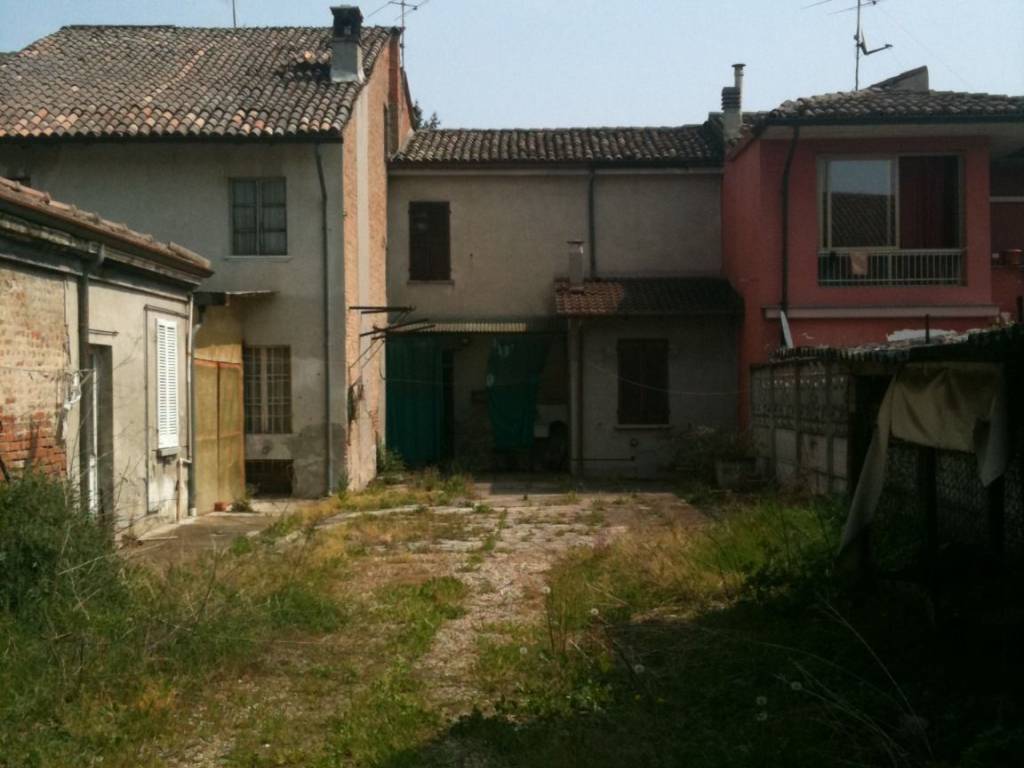 Villa a Cornale e bastida in Via Mauro Angeleri - Foto 5