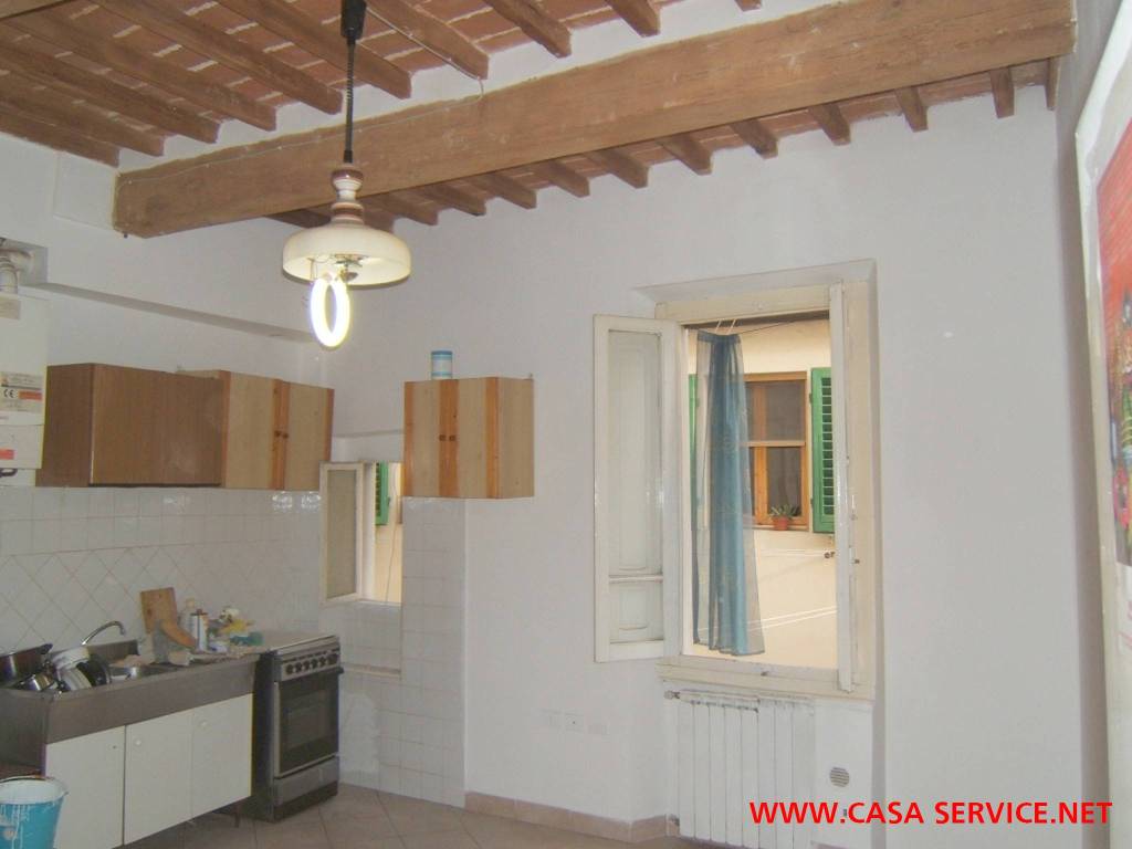Appartamento a Montevarchi in Via Isidoro del Lungo - Foto 2