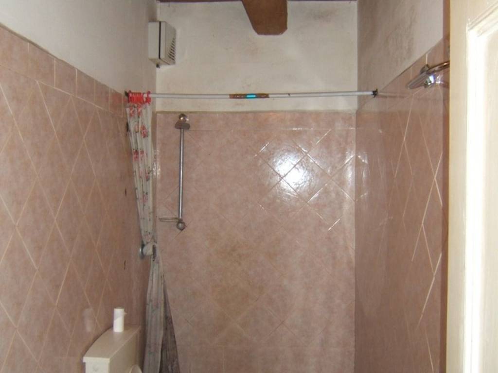 Appartamento a Montevarchi in Via Isidoro del Lungo - Foto 3