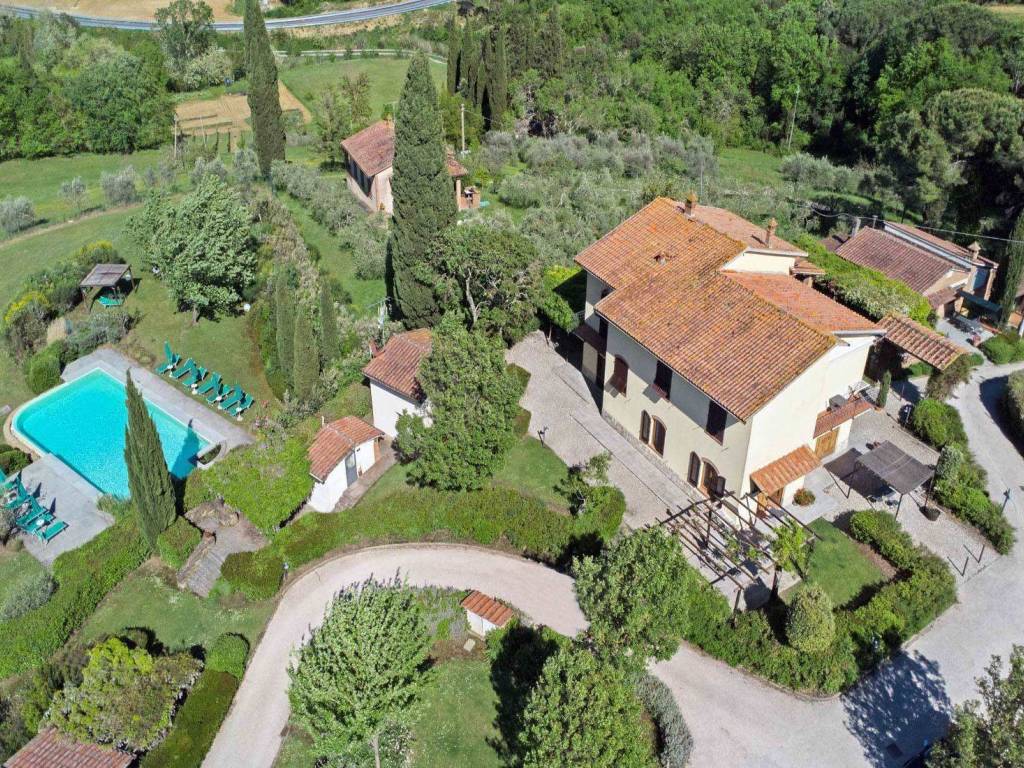 Villa a San gimignano in Via Vecchia per Poggibonsi - Foto 4