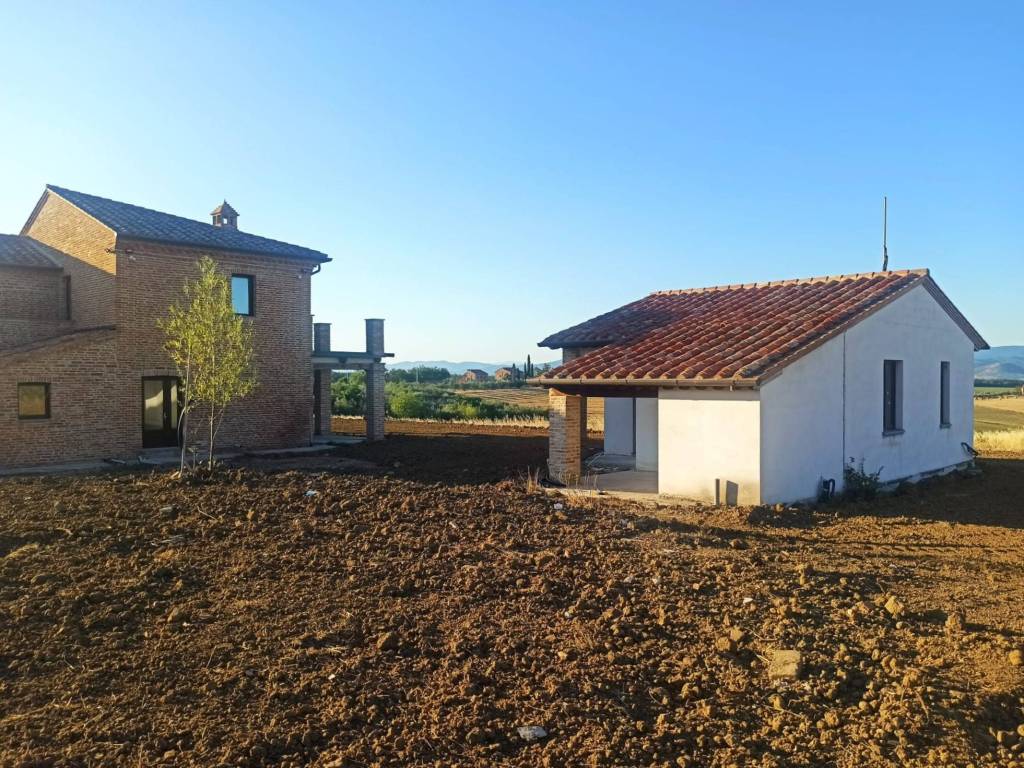 Rustico / casale a Castiglione del lago in Viale Milano - Foto 2