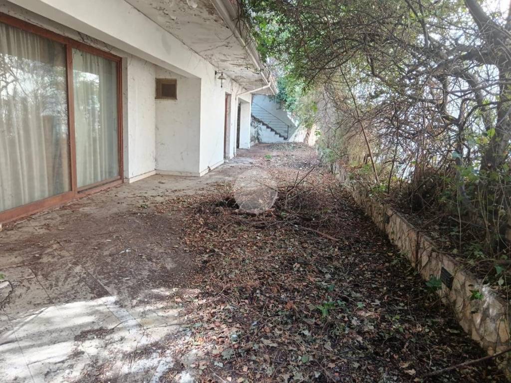 Villa a Cosenza in Via Tommaso Arnoni, 2 - Foto 3