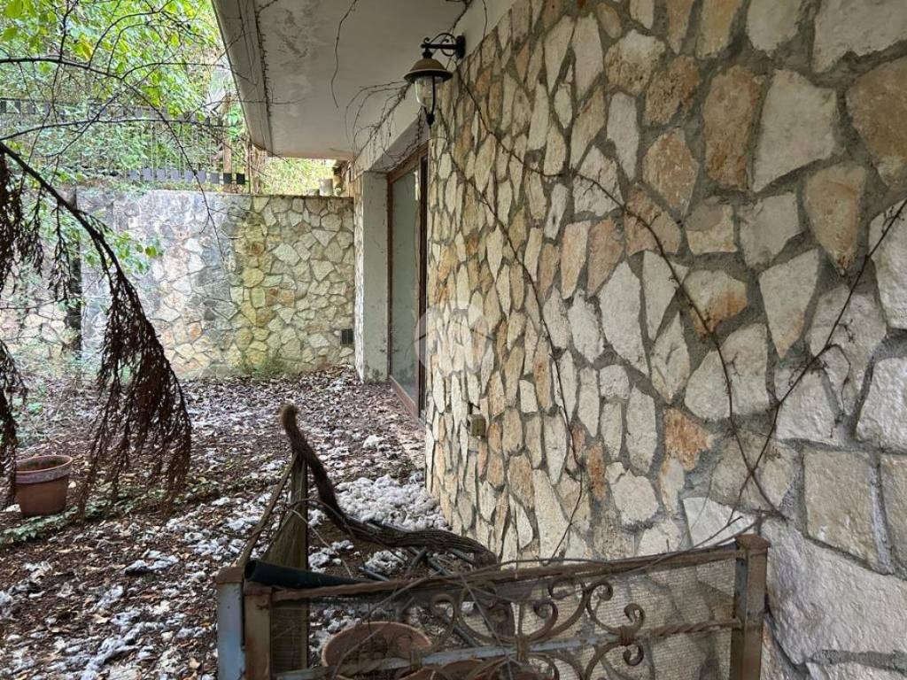Villa a Cosenza in Via Tommaso Arnoni, 2 - Foto 5
