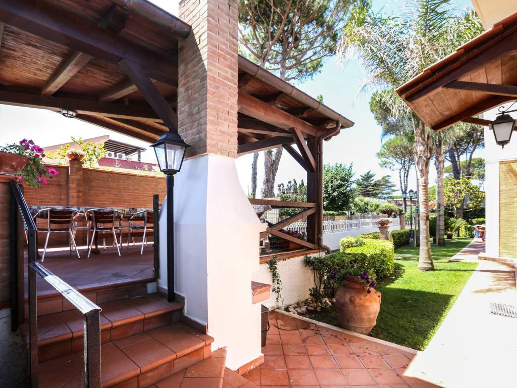 Villa a Terracina in Strada Provinciale Badino Vecchia - Foto 5