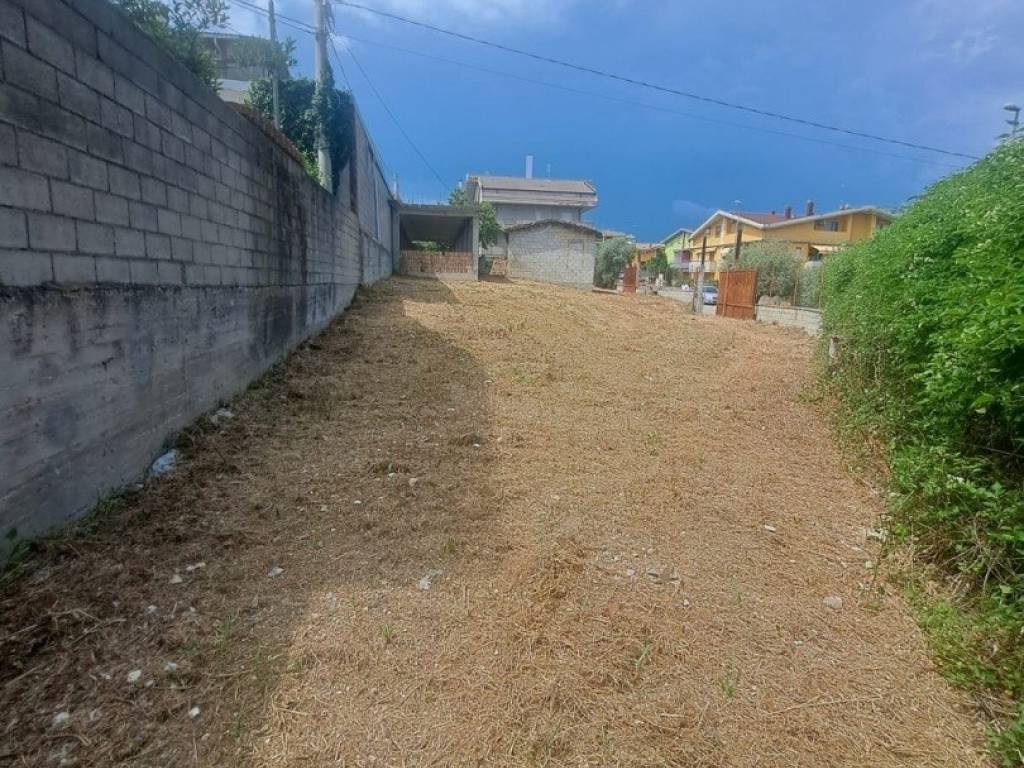 Terreno a Pianella in Viale FIRENZE - Foto 2