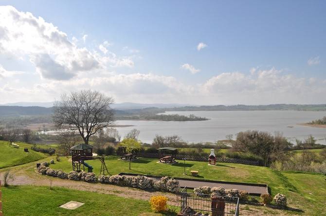 Rustico / casale a Castiglione del lago in Castiglione del Lago - Foto 2