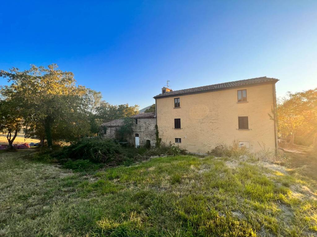 Rustico / casale a Sassoferrato in LOCALITA 'CASELLA CASTAGNA - Foto 3