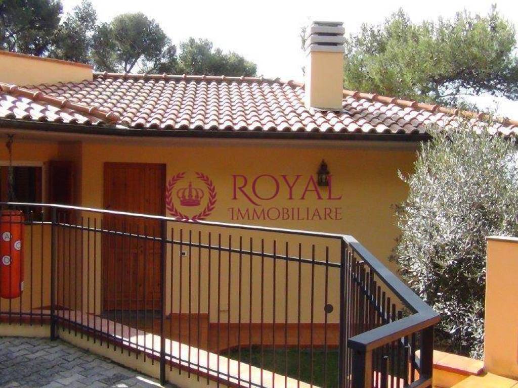 Villa a Rosignano marittimo in via Lorenzini - Foto 2