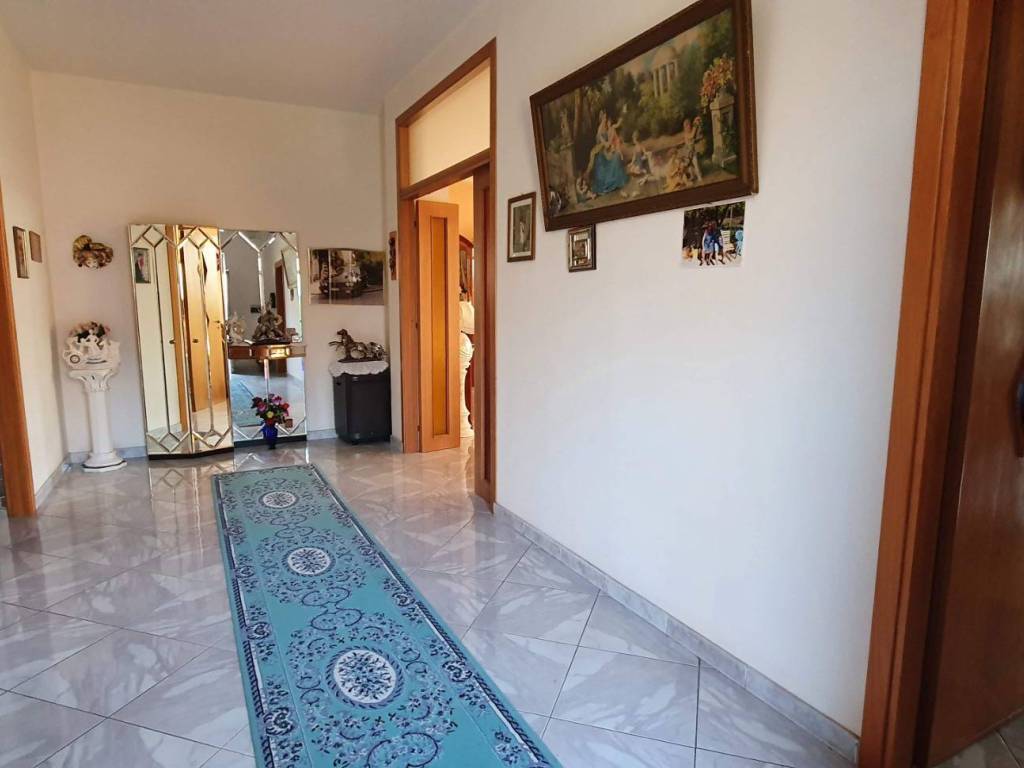 Villa a Maddaloni in Via Aldo Moro, 32 - Foto 4