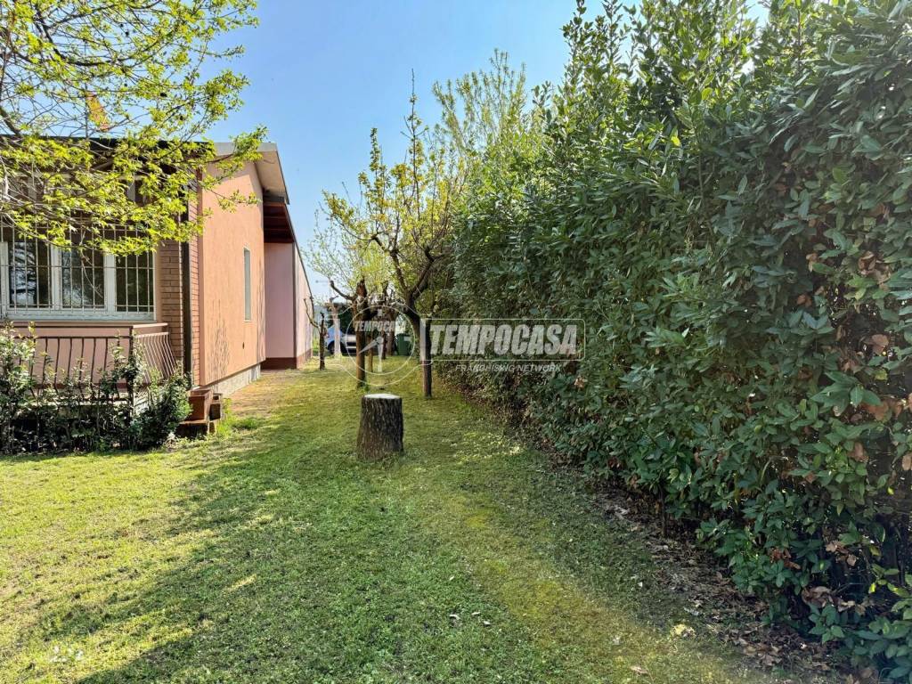 Villa a Peschiera del garda in Via Lugana - Foto 2