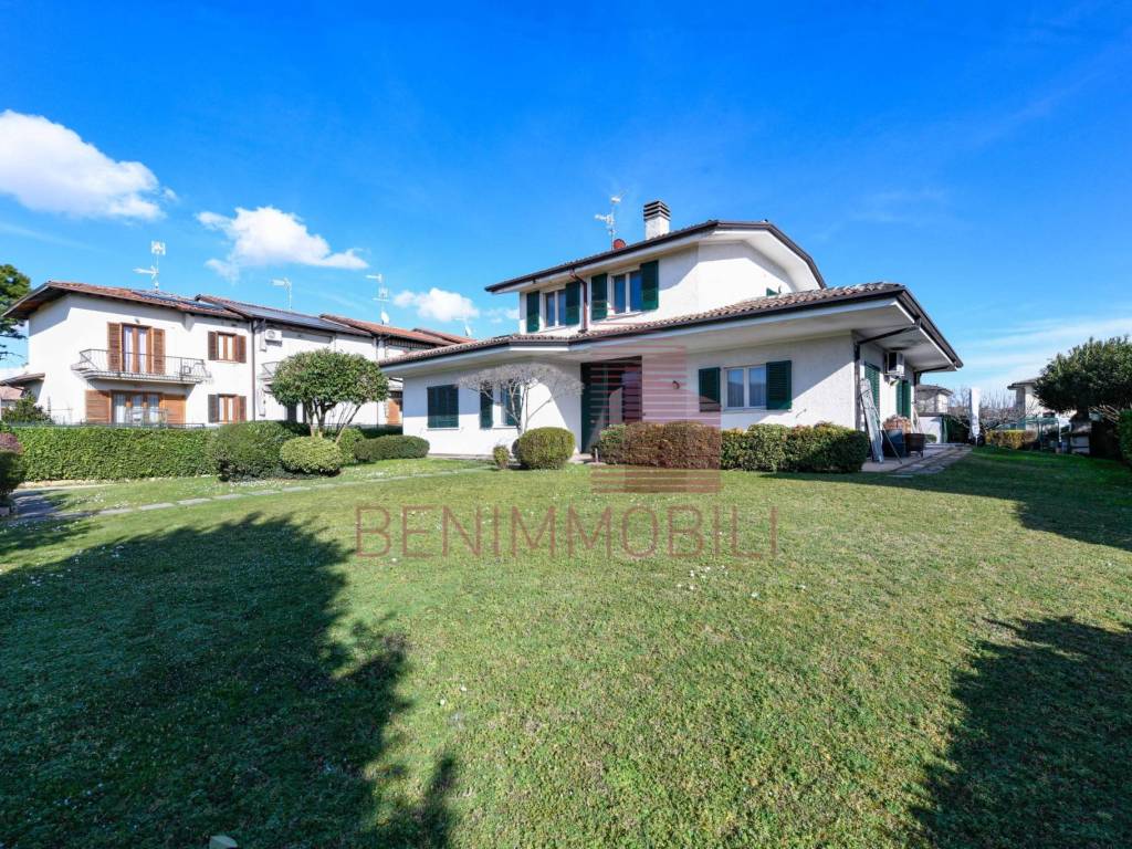 Villa a Mazzano in Via G.Bruno, 7 - Foto 2