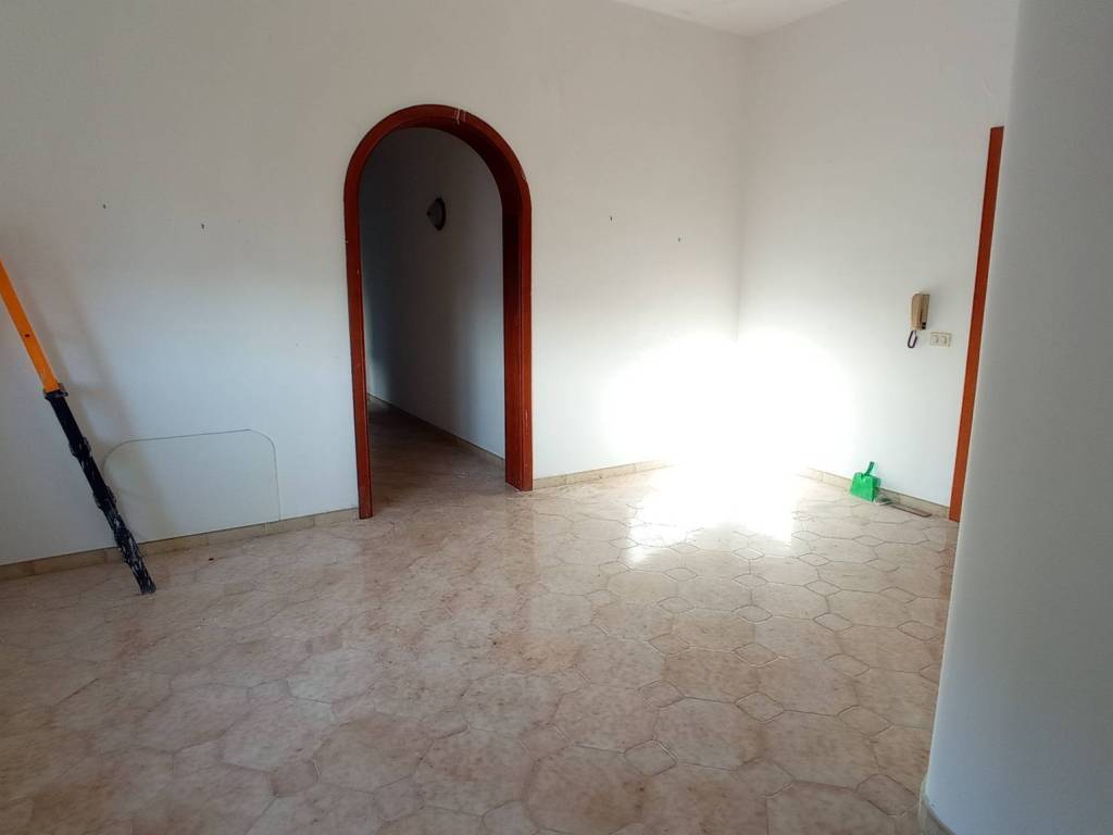 Palazzo / stabile a Salice salentino in Via Pietro Mascagni - Foto 2