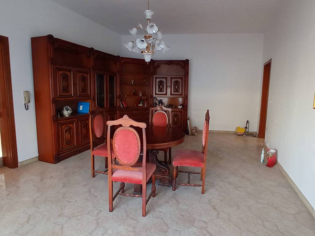 Palazzo / stabile a Salice salentino in Via Pietro Mascagni - Foto 4
