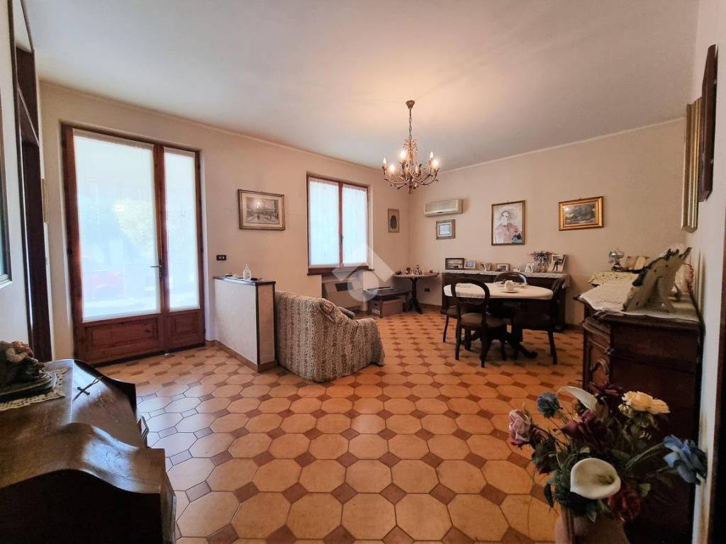 Villa a Borgo virgilio in Via Val d'Ossola, 21 - Foto 5