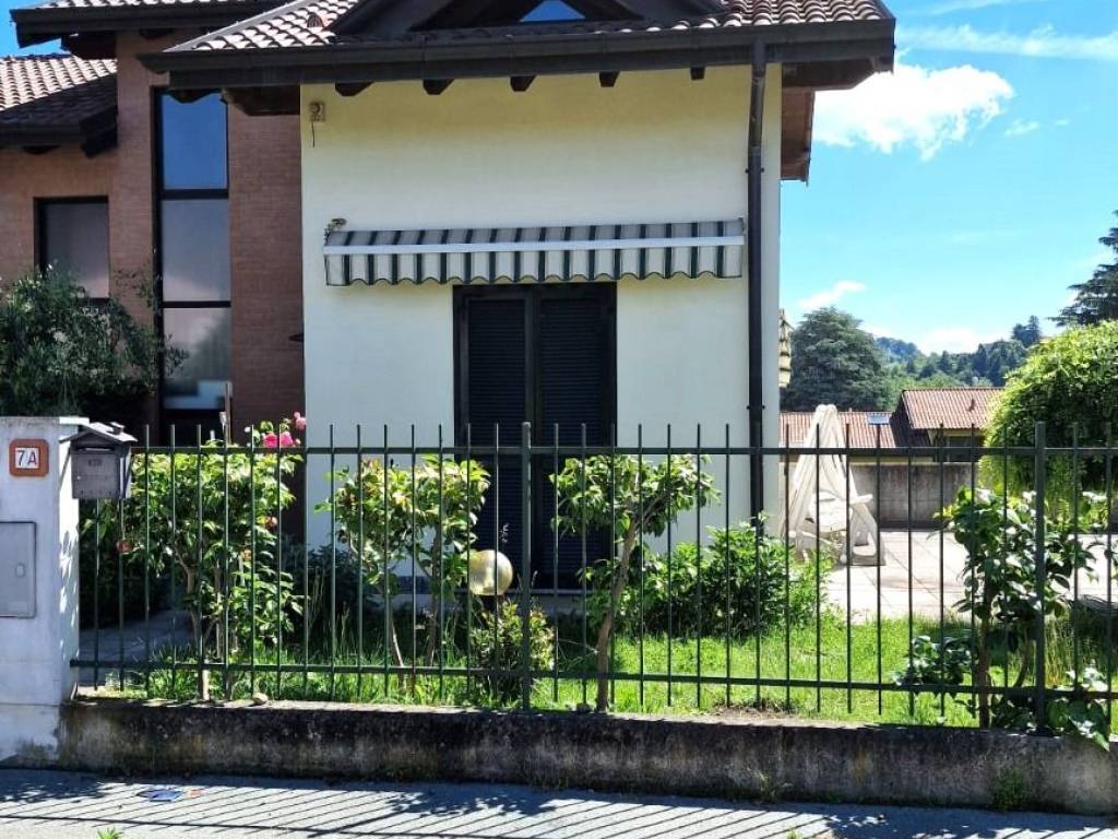 Villa a Daverio in Via Giovanni XXIII, 7 - Foto 2