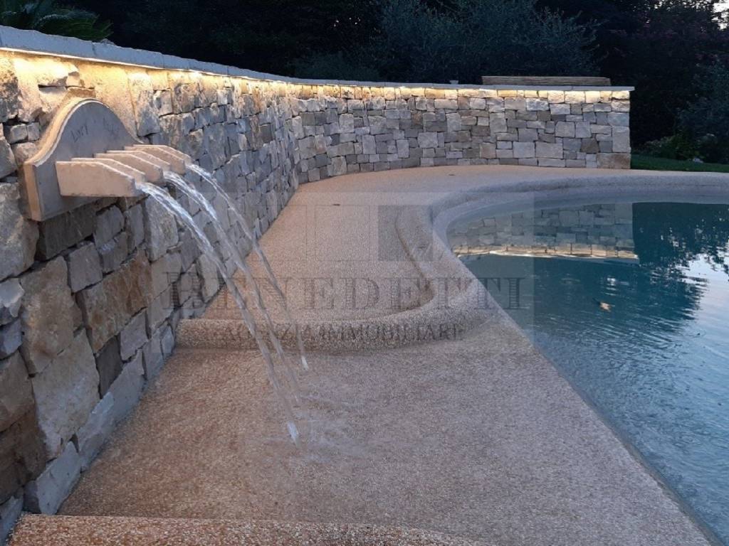 Villa a Pietrasanta in Via Valdicastello Carducci, 36 - Foto 5