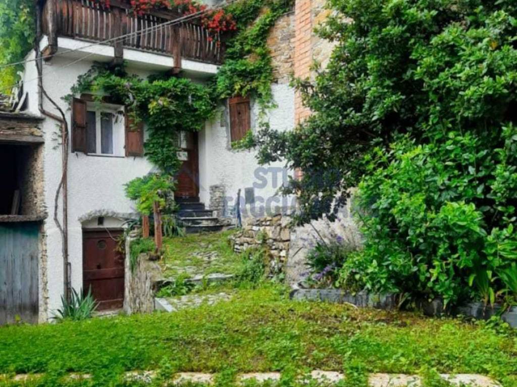 Appartamento a Molini di triora in Via IV Novembre - Foto 2
