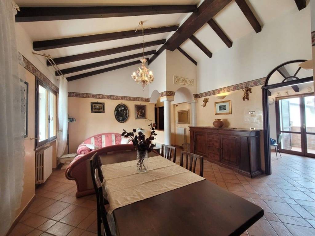 Appartamento a Carpineti in Via G. Di Vittorio, 12 - Foto 4