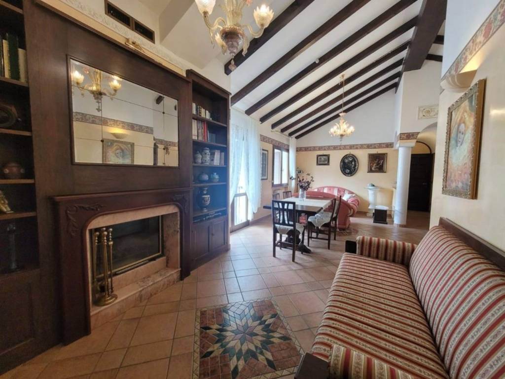 Appartamento a Carpineti in Via G. Di Vittorio, 12 - Foto 5