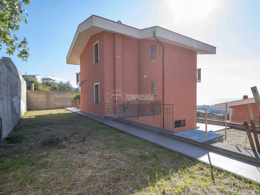 Villa a Furci siculo in Viale dei Cipressi 1 - Foto 3