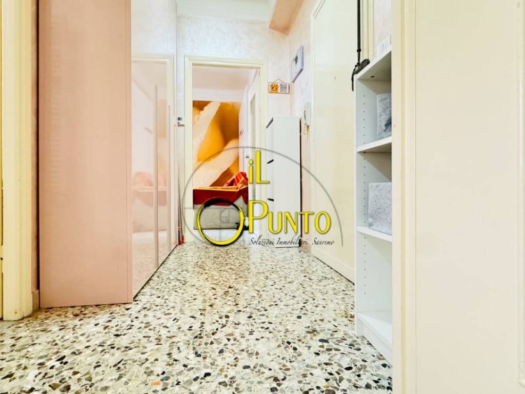 Appartamento a Sanremo in Via Zeffiro Massa, 222 - Foto 3