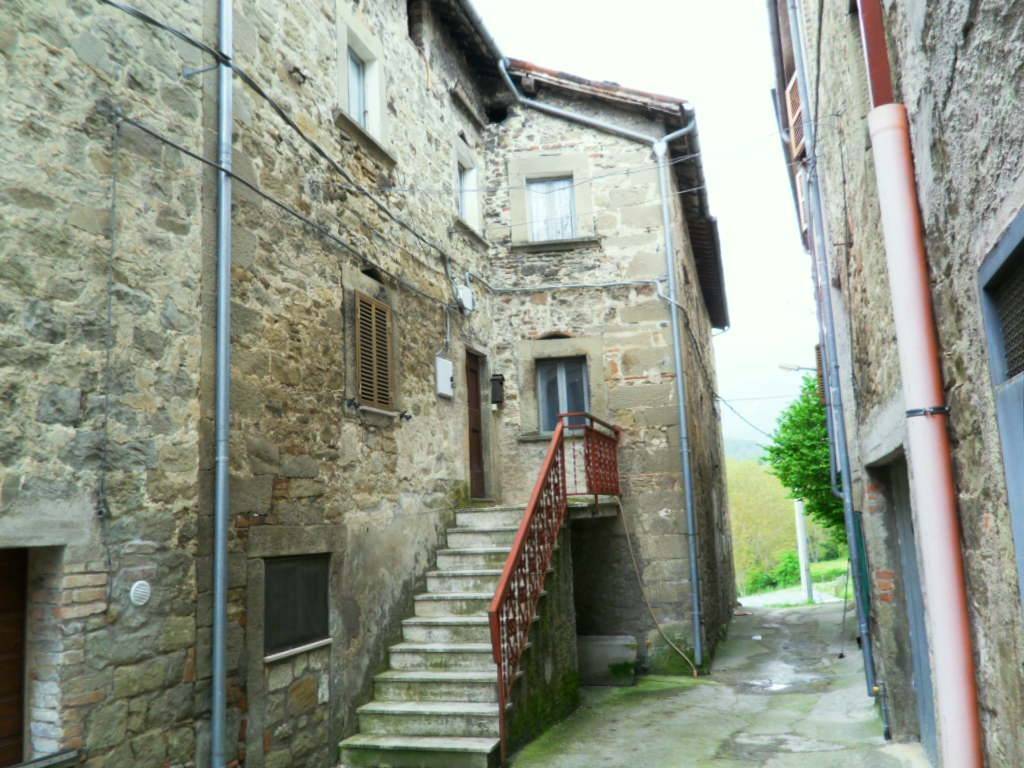 Rustico / casale a Montemonaco in Frazione San Giorgio all'Isola - Foto 3
