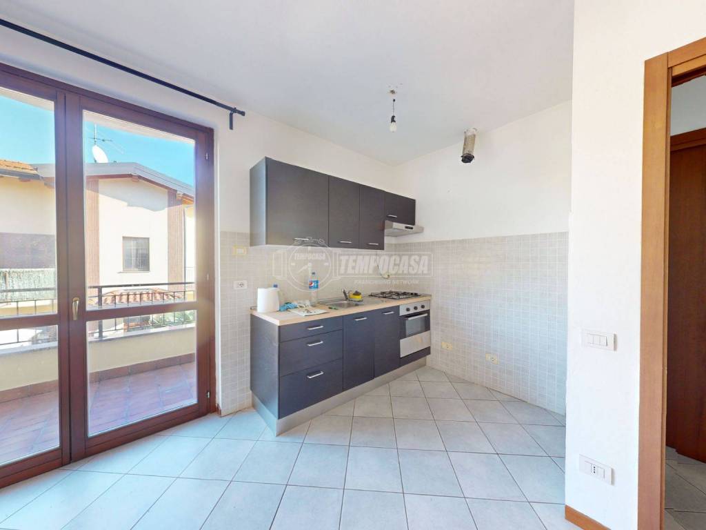 Appartamento a Faloppio in Via vittorio veneto 29 - Foto 5