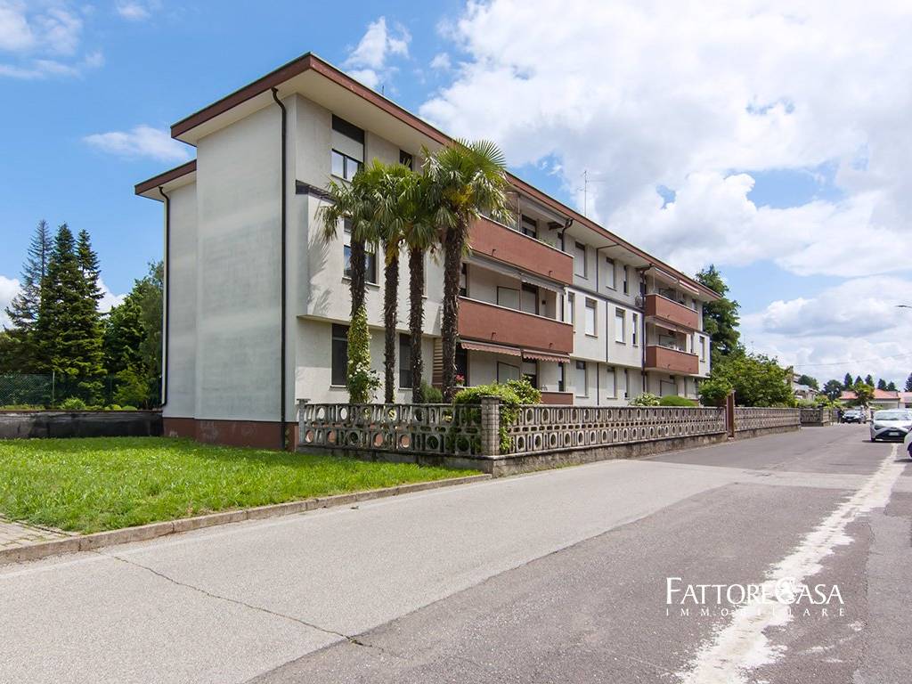 Appartamento a Cislago in Via Giovanni Caboto - Foto 2