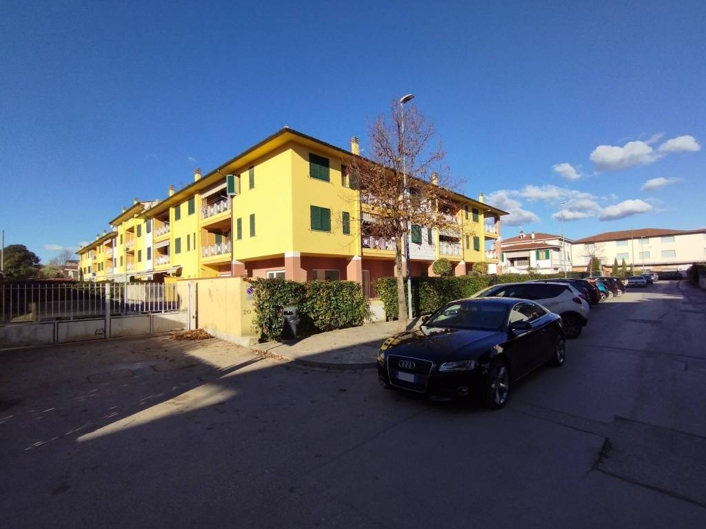 Appartamento a Quarrata in Via Dante Alighieri - Foto 3