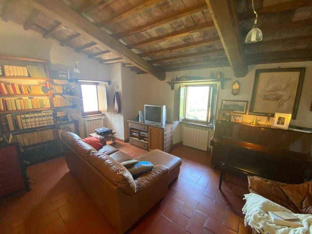 Rustico / casale a Valtopina in Via Poggio - Foto 2