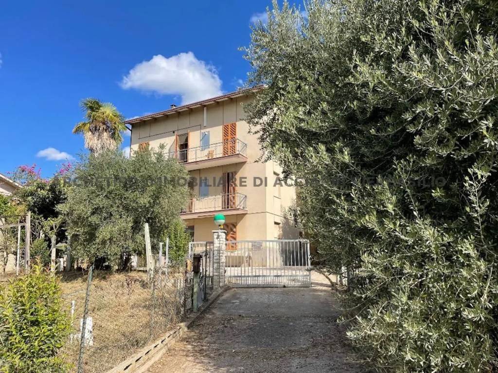 Villa a Cupra marittima in Via Piana Santi - Foto 2