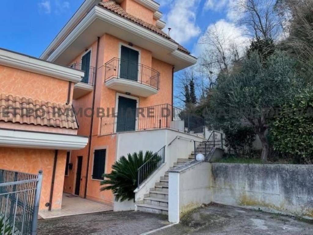 Appartamento a Cupra marittima in Via Toscana - Foto 2