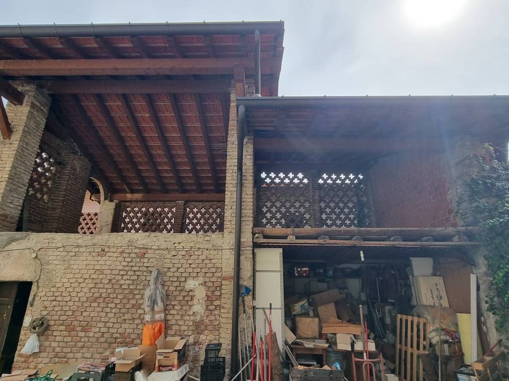 Rustico / casale a Besnate in Piazza Giuseppe Mazzini - Foto 3