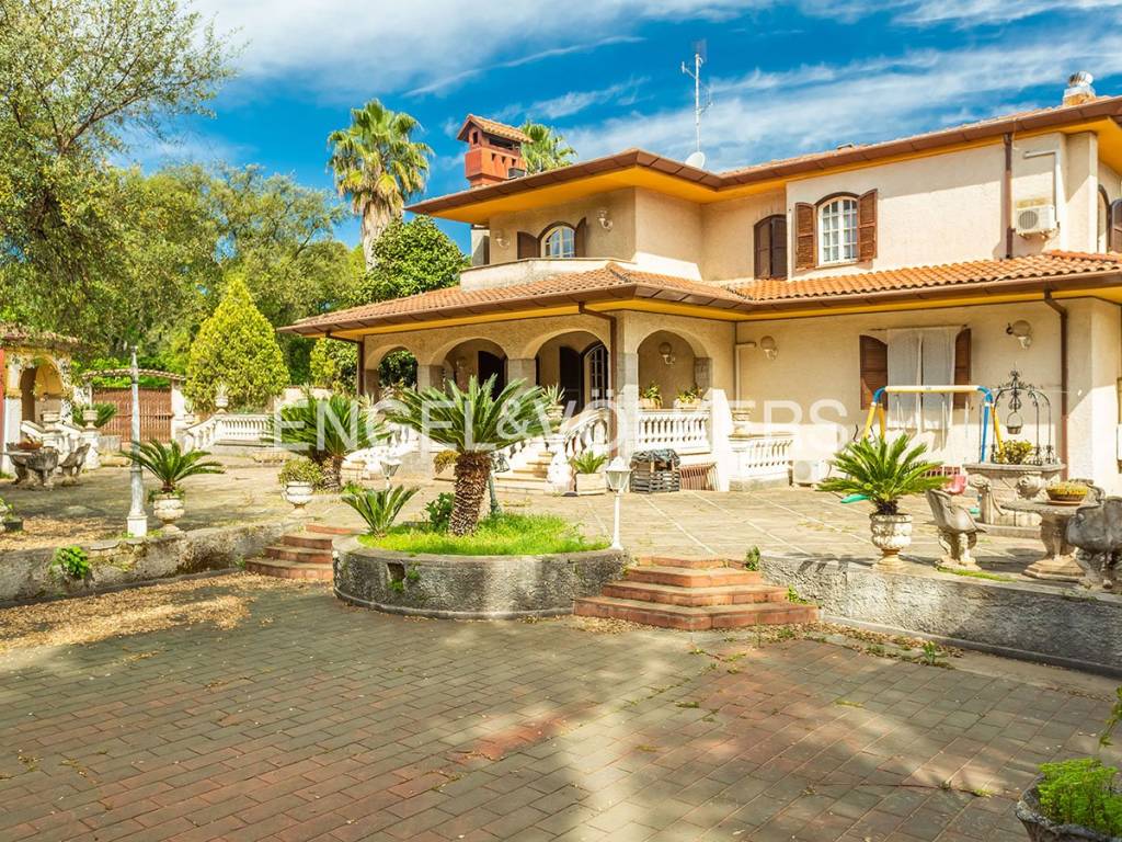 Villa a Cisterna di latina in Via dei Lecci - Foto 4