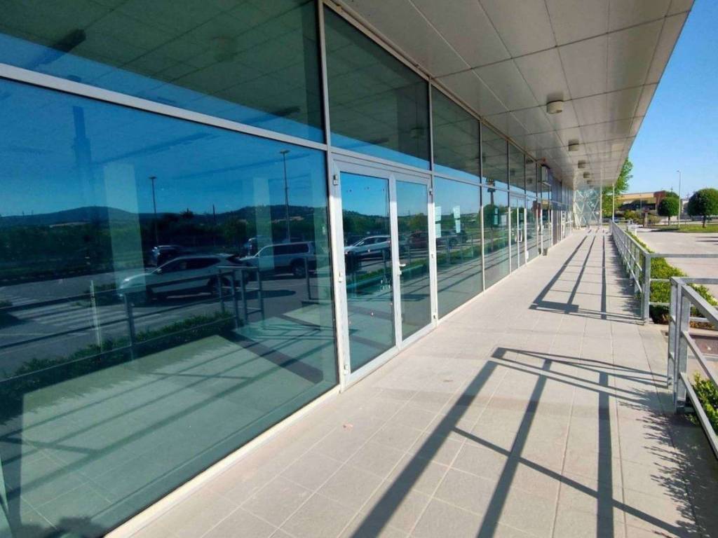 Immobile a Osimo in Via dell'Industria, 1 - Foto 2