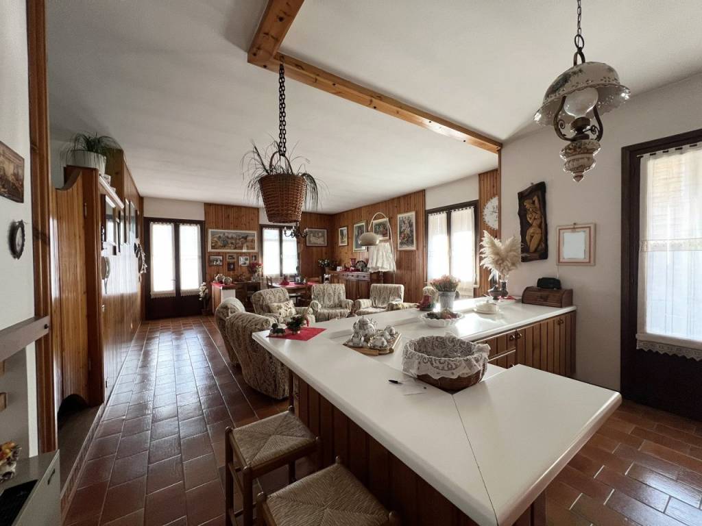 Casa indipendente a Montagnana in VIA BRUNO BONATTO 8 - Foto 2
