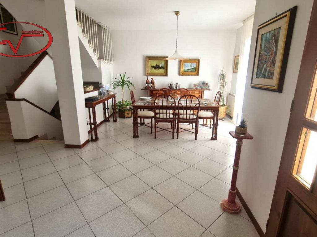 Casa indipendente a Bucine in Via della Liberazione - Foto 5