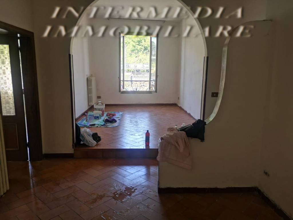 Appartamento a Montevarchi in Via 4 Novembre - Foto 2